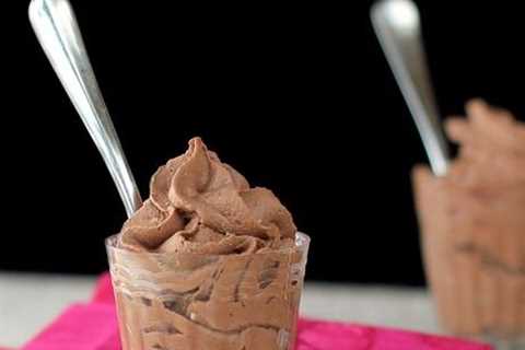 Chocolate Frosting Shots – Secretly Healthy!