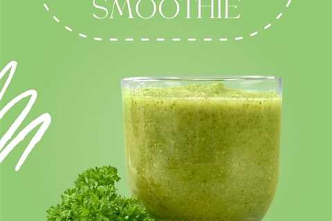 Green smoothie recipe with fruits, vegetables and 100% fruit juice