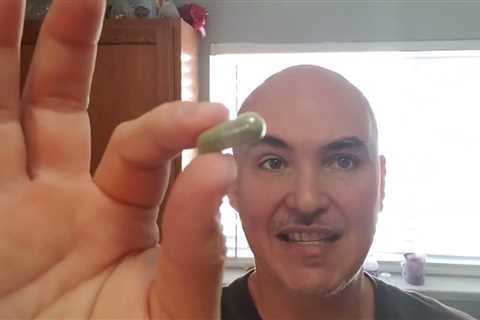 TOO-STRONG? SWALLOW-SECRET Pura Vida Moringa Capsules Review Unboxing Demo Taste Test